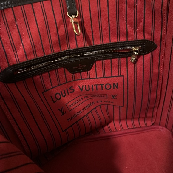 Authentic Louis Vuitton Neverfull MM in Damier Enene - Picture 7 of 12